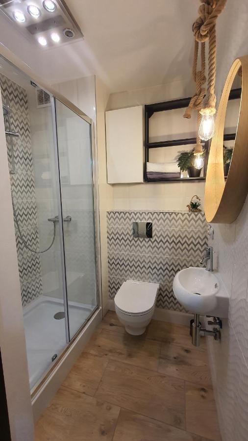 Apartament Dla Pary Stara Szkola Weremowice Bagian luar foto